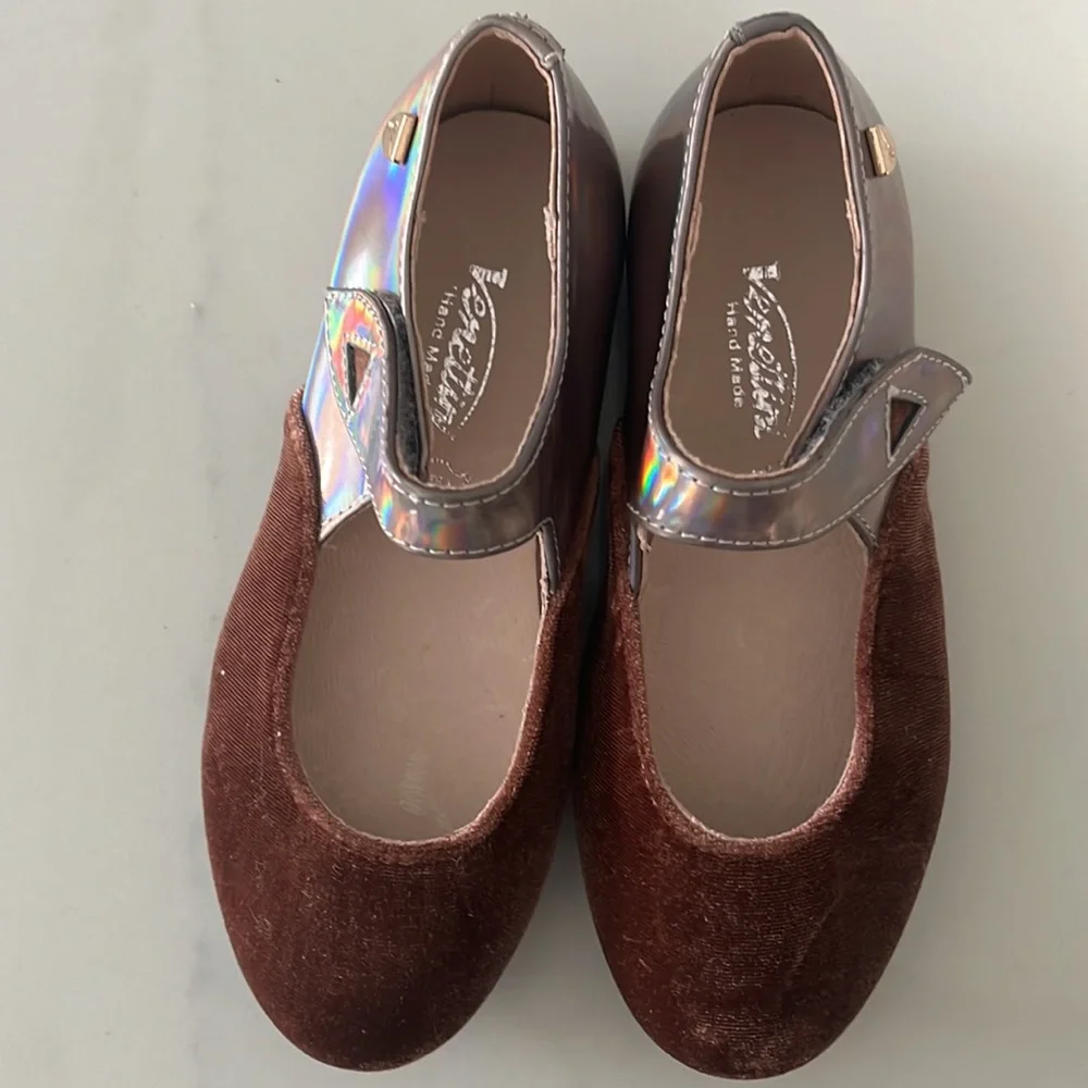 Brand new brownish venettini girls shoes size 25